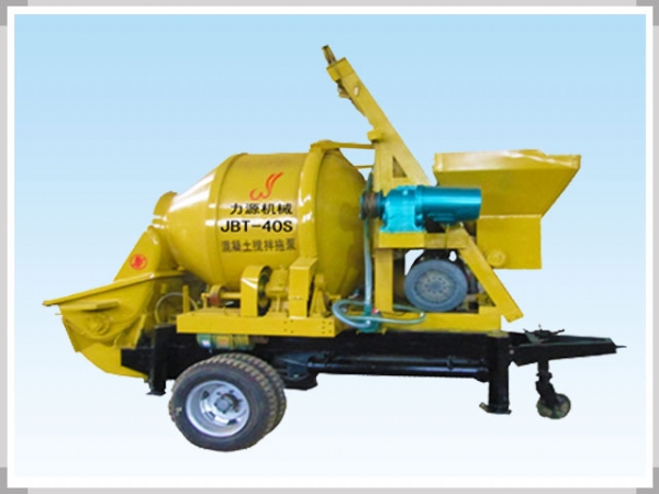 混凝土攪拌拖泵多少錢(qián)？哪家好？